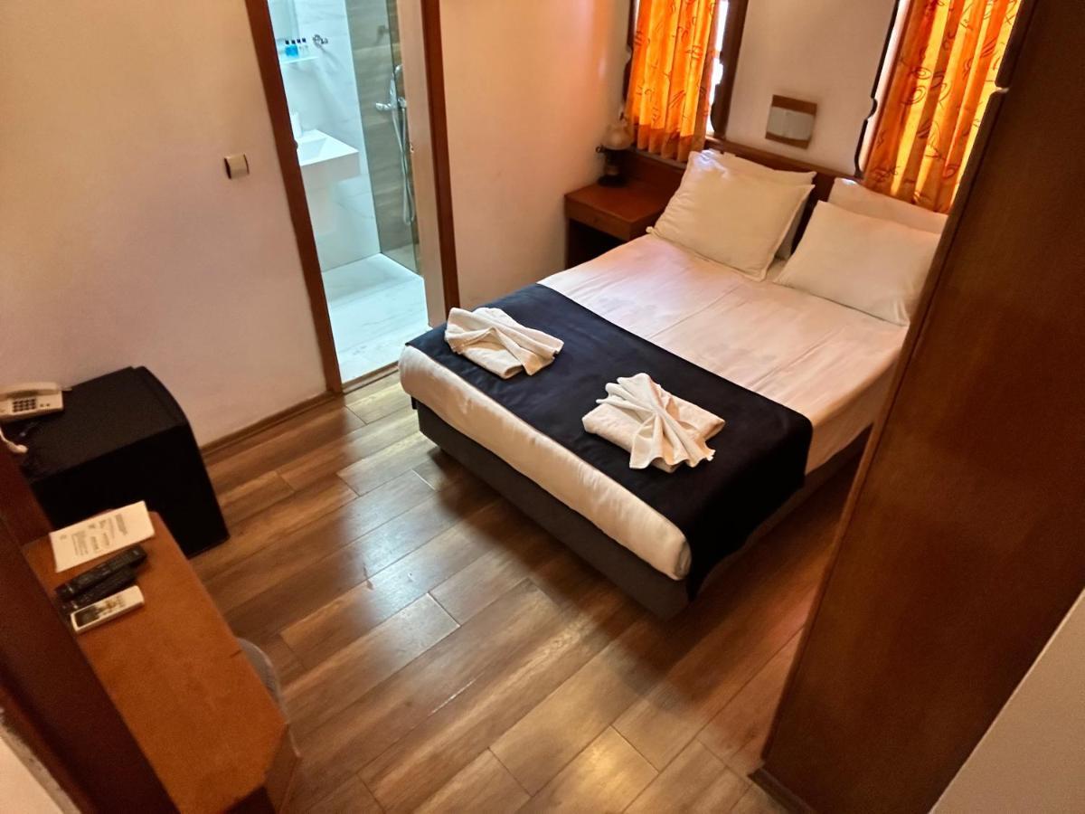 Hotel Karyatit Kaleici Antalia Esterno foto