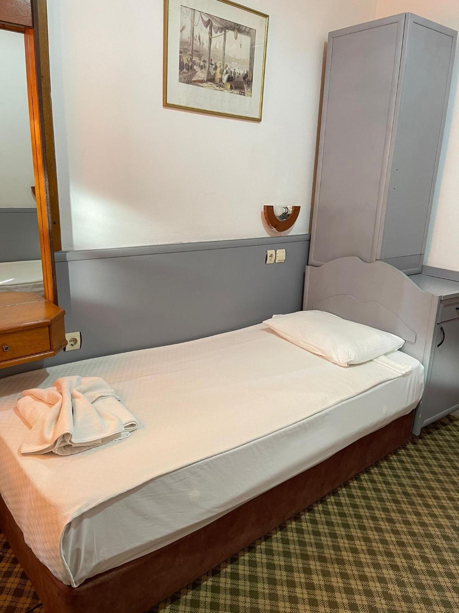 Hotel Karyatit Kaleici Antalia Esterno foto