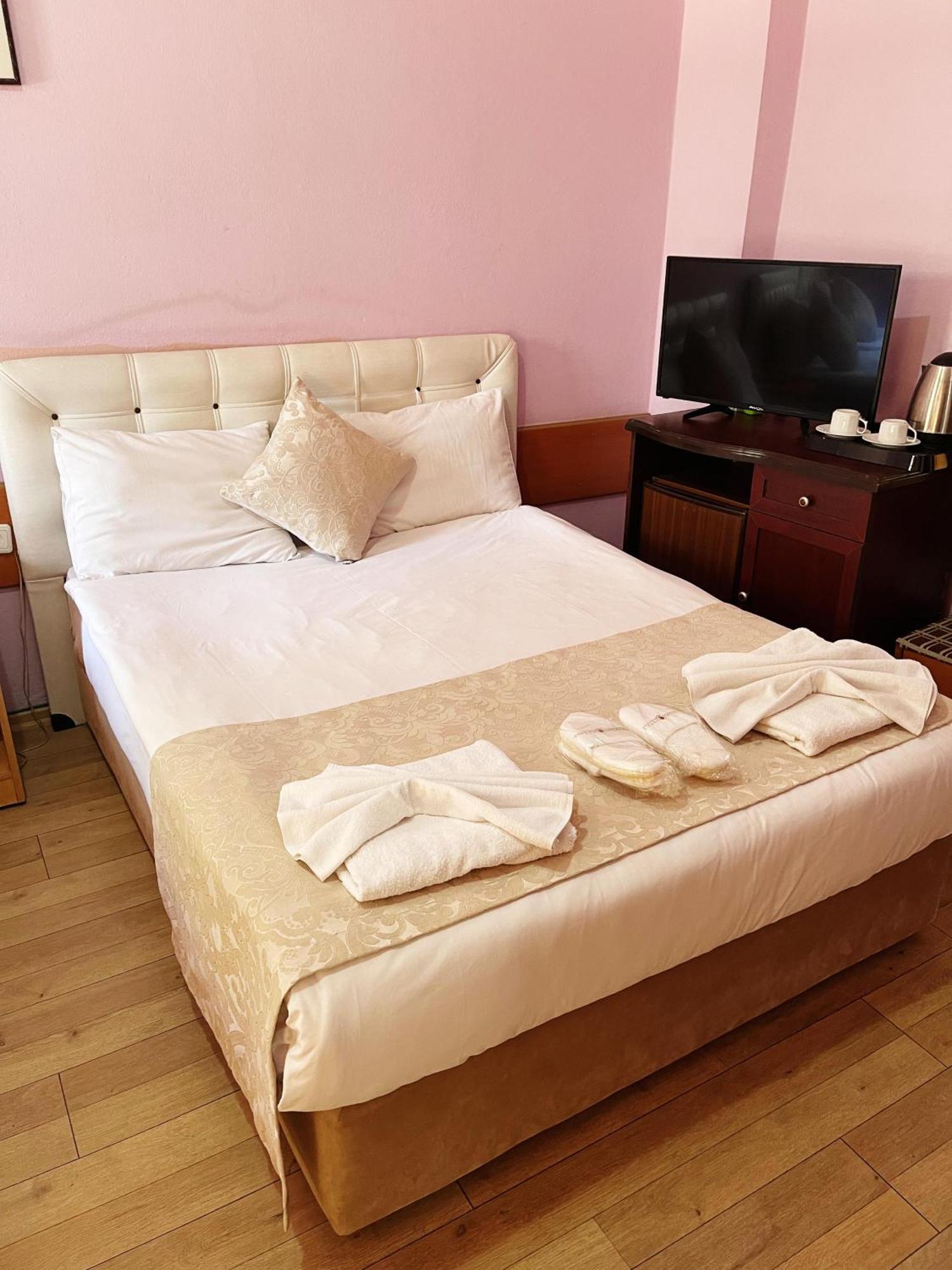 Hotel Karyatit Kaleici Antalia Esterno foto