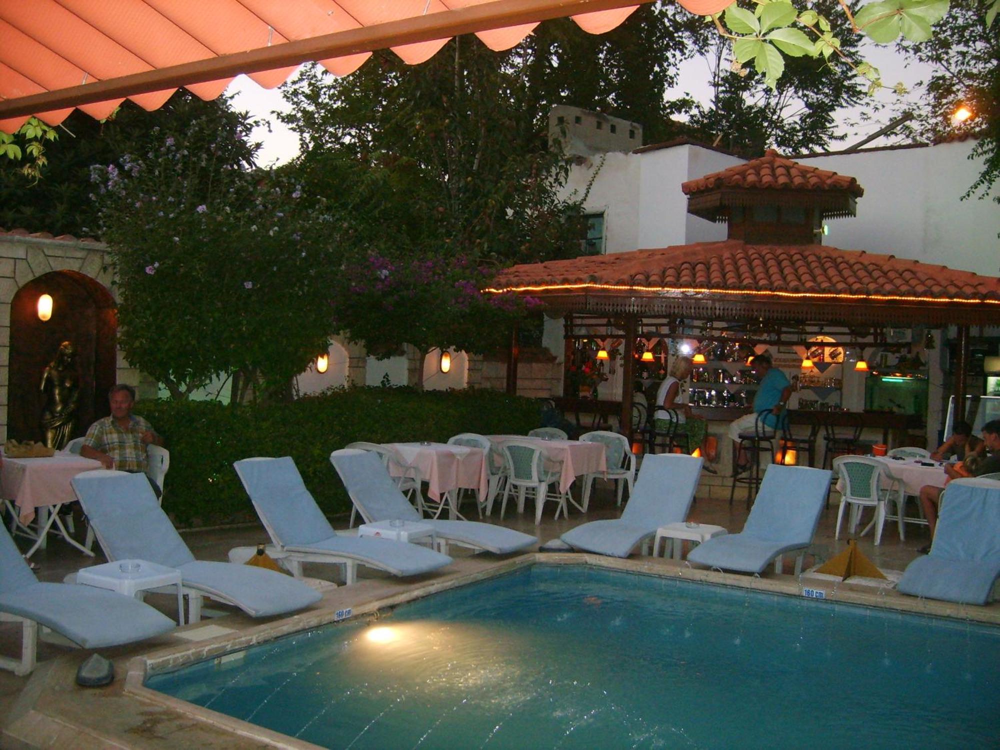 Hotel Karyatit Kaleici Antalia Esterno foto