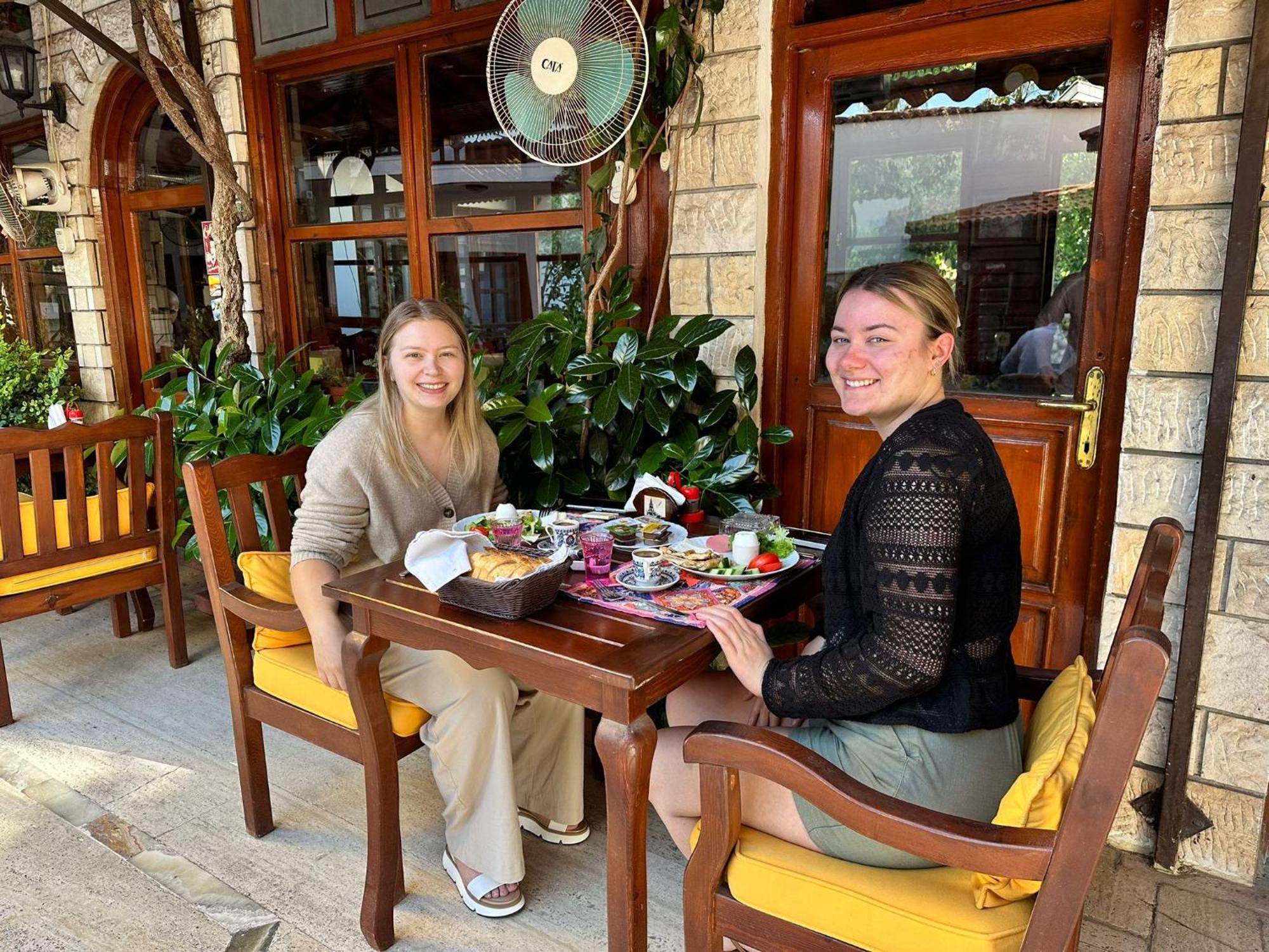 Hotel Karyatit Kaleici Antalia Esterno foto