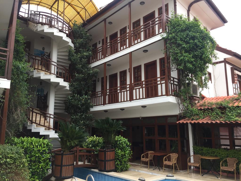 Hotel Karyatit Kaleici Antalia Esterno foto