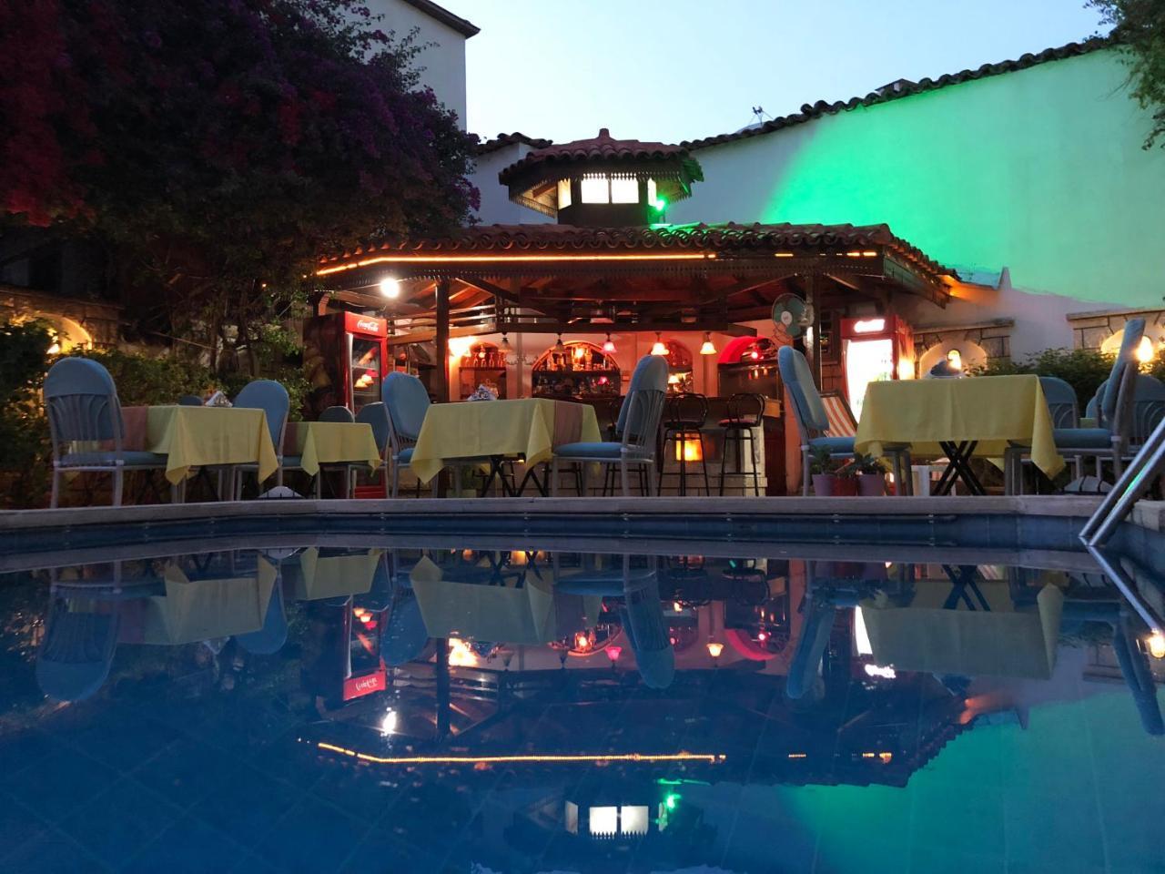 Hotel Karyatit Kaleici Antalia Esterno foto